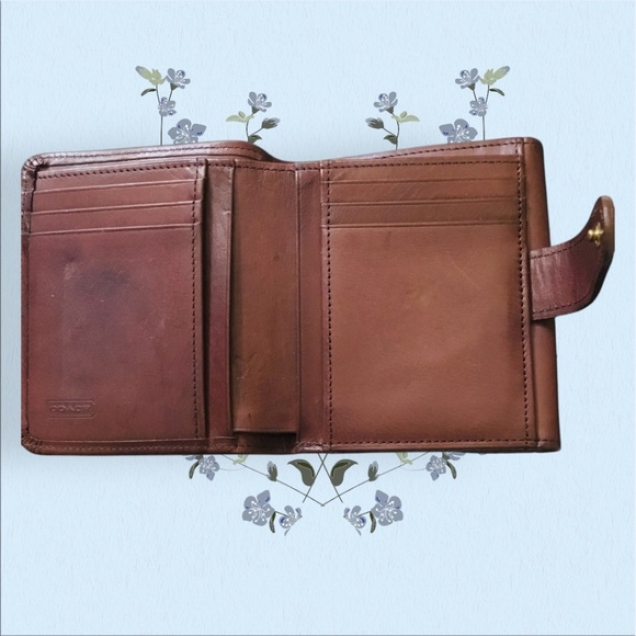 Coach Vintage Leather Bi Fold Wallet - Picture 2 of 14